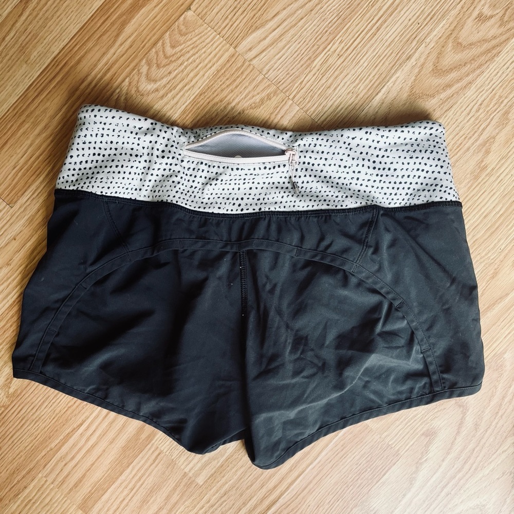 Lululemon Athletica running short